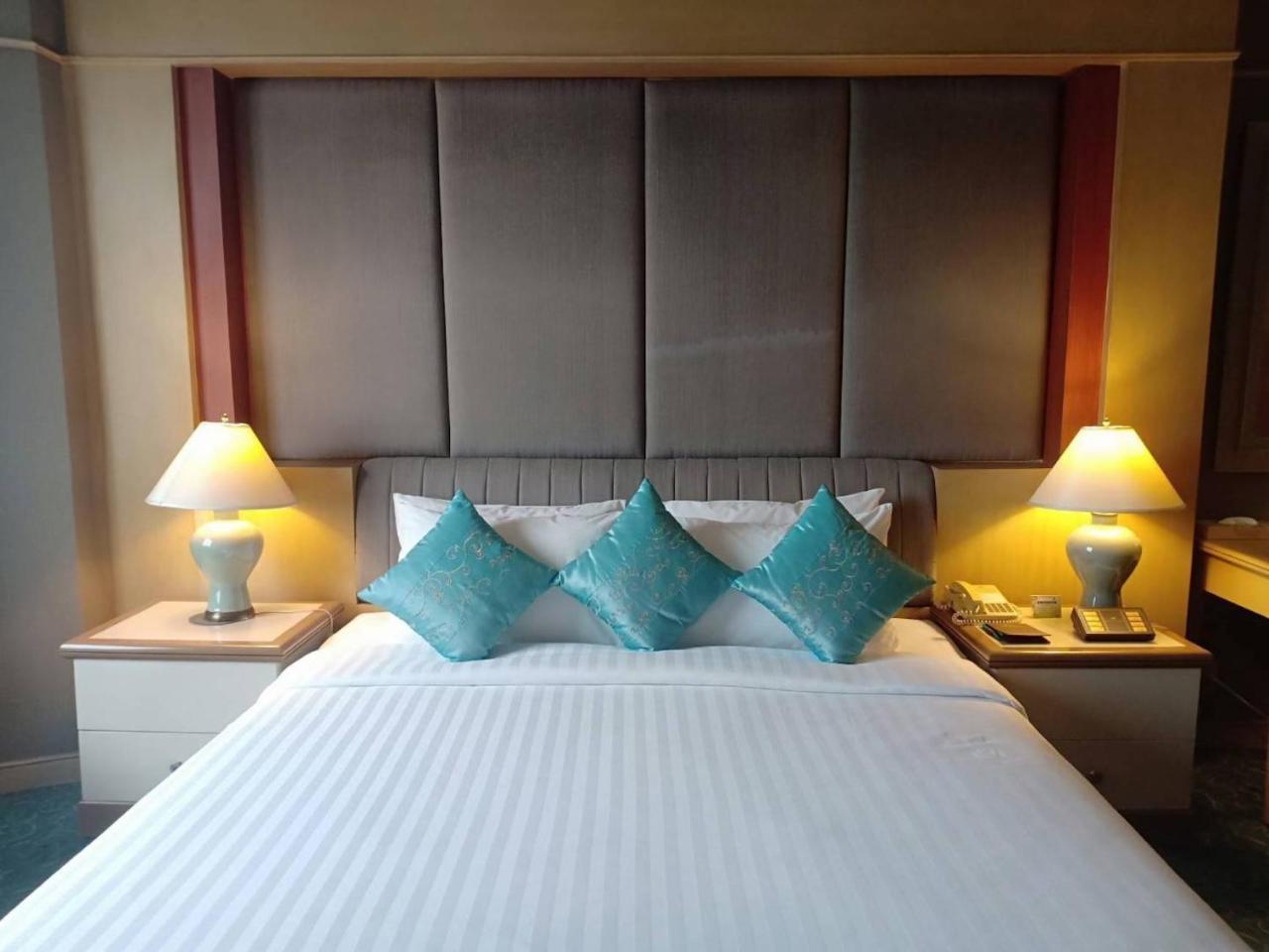 בנגקוק The Maruay Garden Hotel מראה חיצוני תמונה